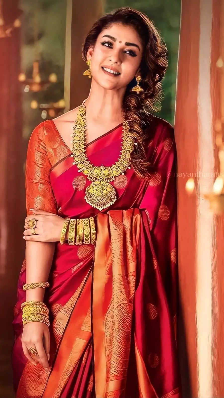 Nayathara s Best Saree Images Latest Hot Photos